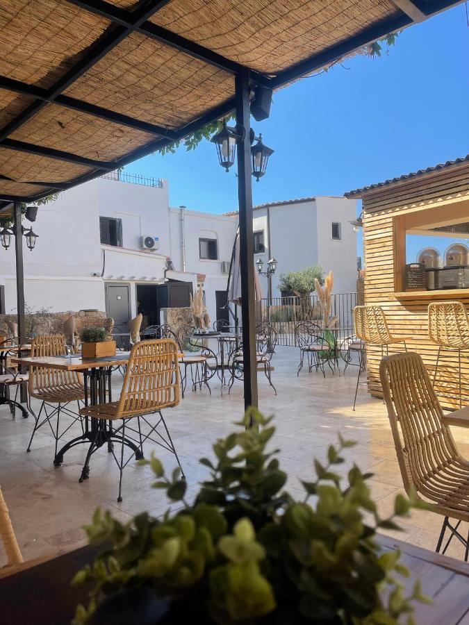 Hotel Restaurant La Caravelle Сари Соленцара Екстериор снимка